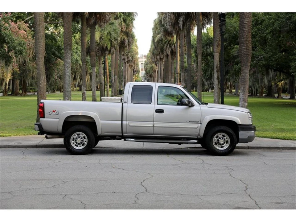 2005 Chevrolet Silverado 1st Gen - Image 2 of 31
