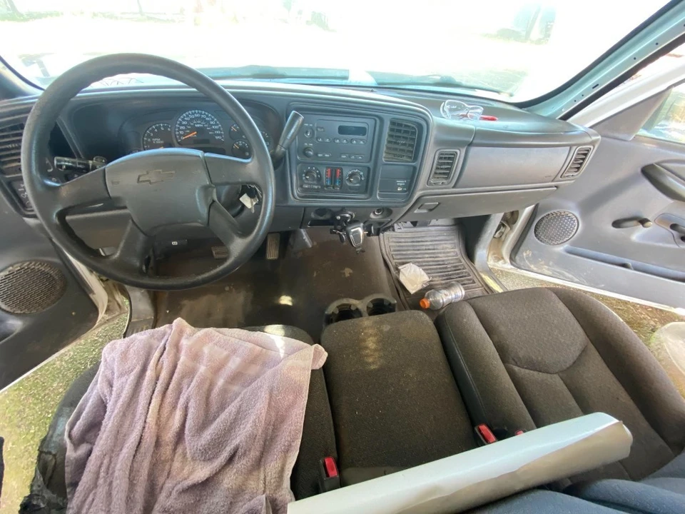 2005 Chevrolet Silverado Heavy Duty 1st Gen - Image 11 of 20