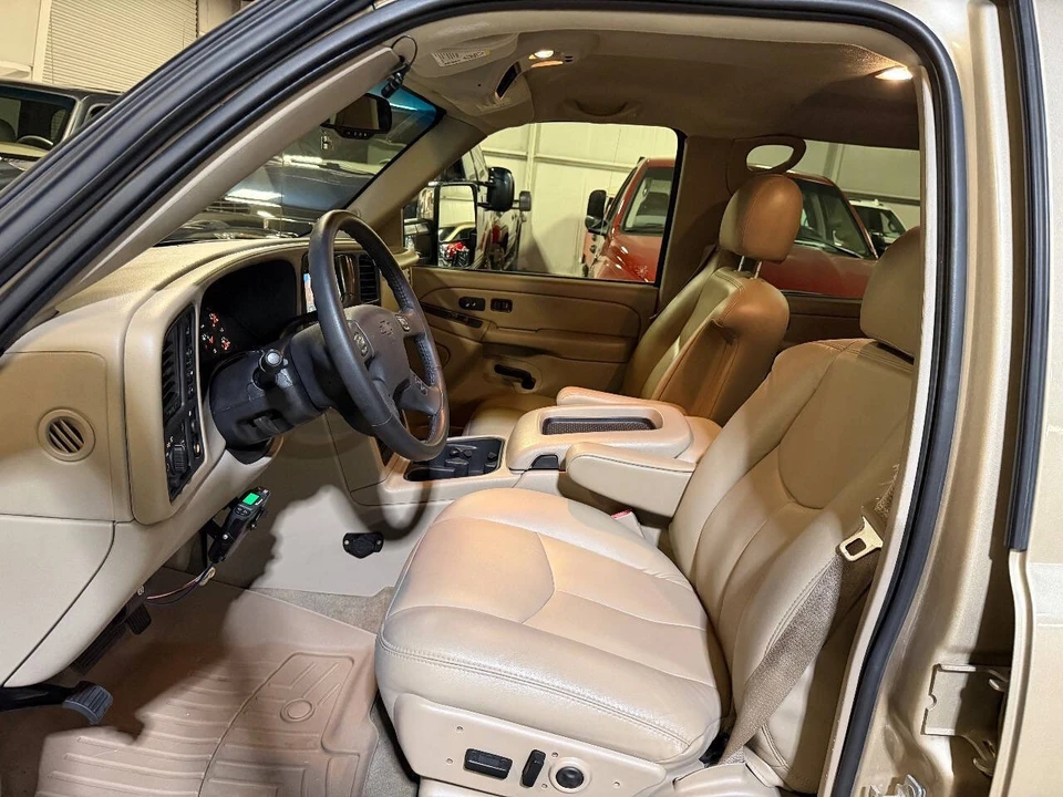 2005 Chevrolet Silverado Heavy Duty 1st Gen - Image 6 of 21