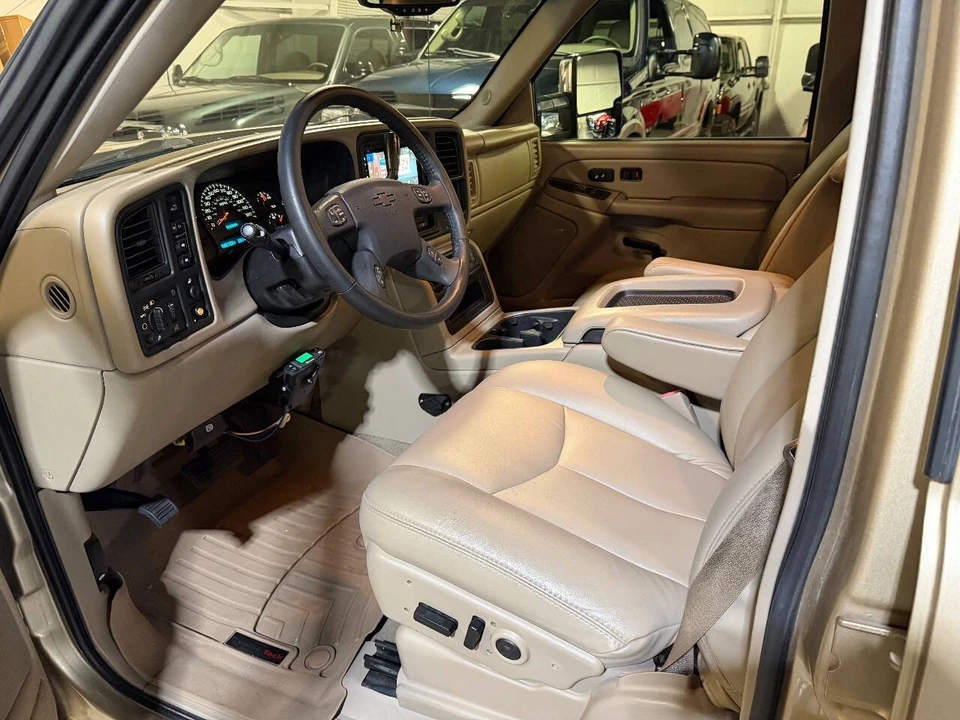 2005 Chevrolet Silverado Heavy Duty 1st Gen - Image 5 of 21
