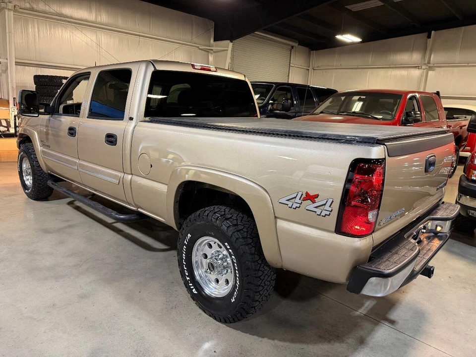 2005 Chevrolet Silverado Heavy Duty 1st Gen - Image 2 of 21