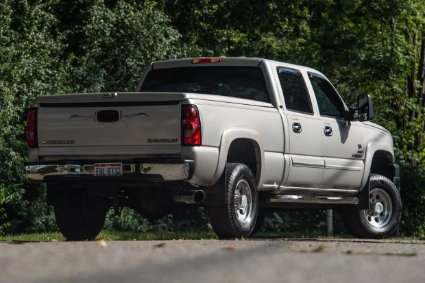 2005 Chevrolet Silverado Heavy Duty 1st Gen - Image 2 of 7