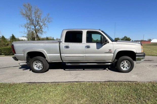 2005 Chevrolet Silverado Heavy Duty 1st Gen - Image 3 of 7