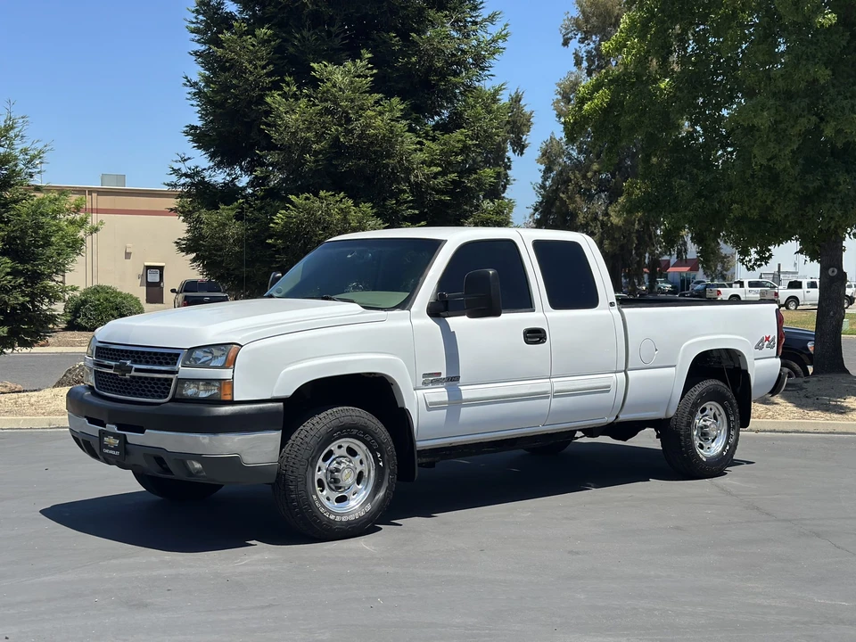 2005 Chevrolet Silverado Heavy Duty 1st Gen - Image 4 of 31