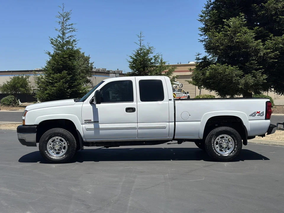 2005 Chevrolet Silverado Heavy Duty 1st Gen - Image 8 of 31
