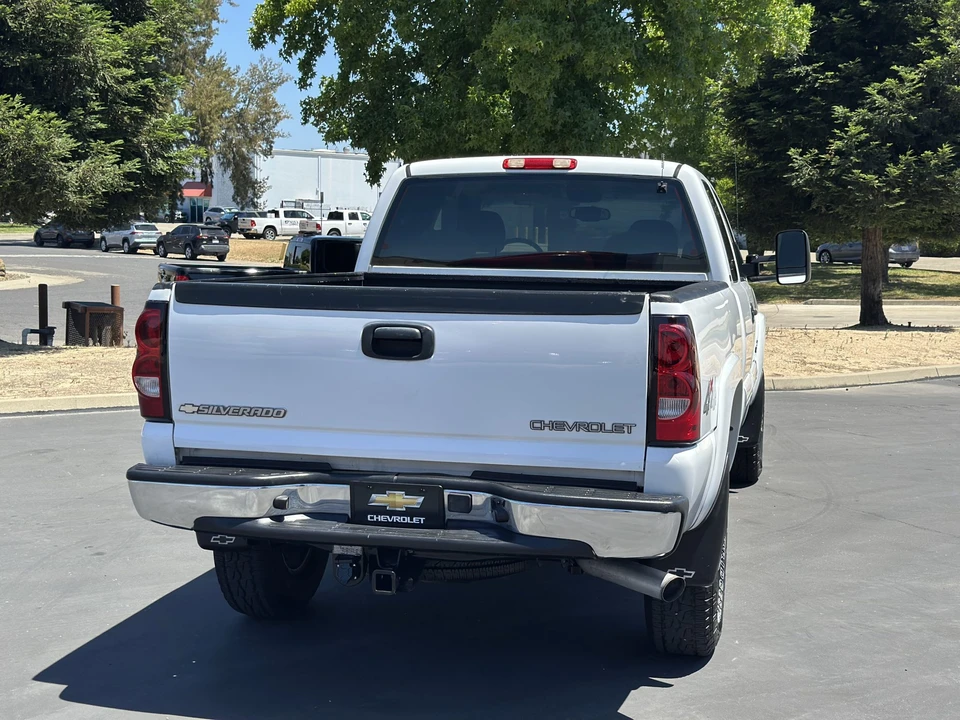 2005 Chevrolet Silverado Heavy Duty 1st Gen - Image 21 of 31