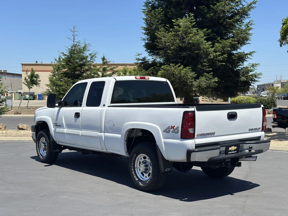 2005 Chevrolet Silverado Heavy Duty 1st Gen - Image 14 of 31