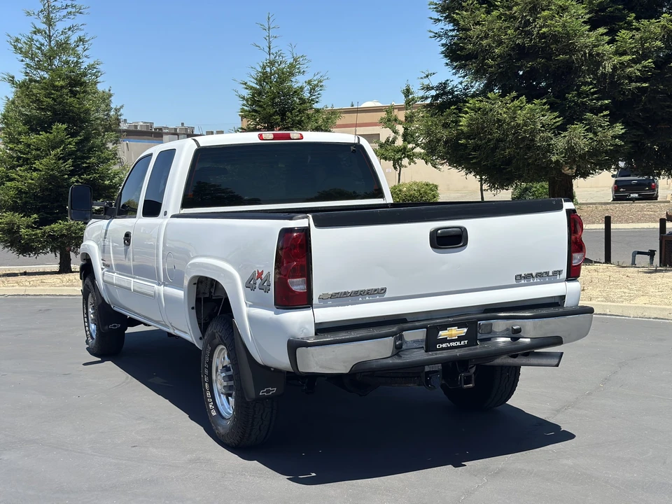 2005 Chevrolet Silverado Heavy Duty 1st Gen - Image 16 of 31