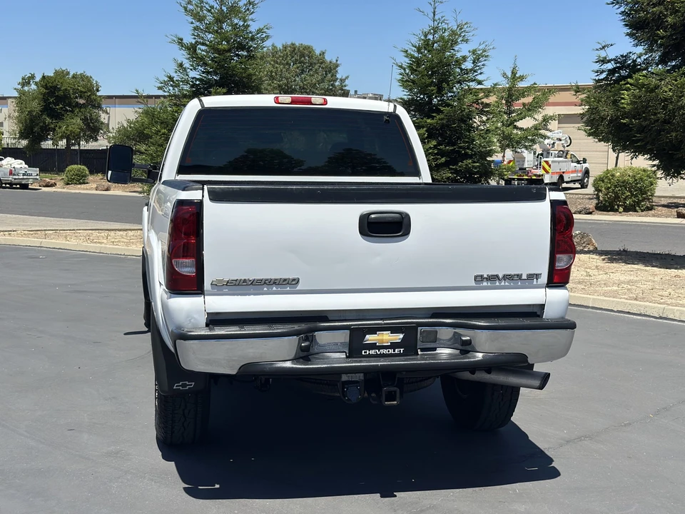 2005 Chevrolet Silverado Heavy Duty 1st Gen - Image 18 of 31
