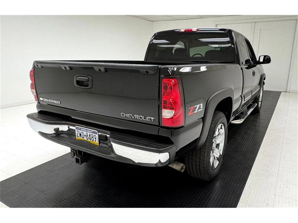 2005 Chevrolet Silverado 1st Gen - Image 5 of 31