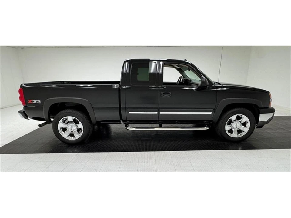 2005 Chevrolet Silverado 1st Gen - Image 6 of 31