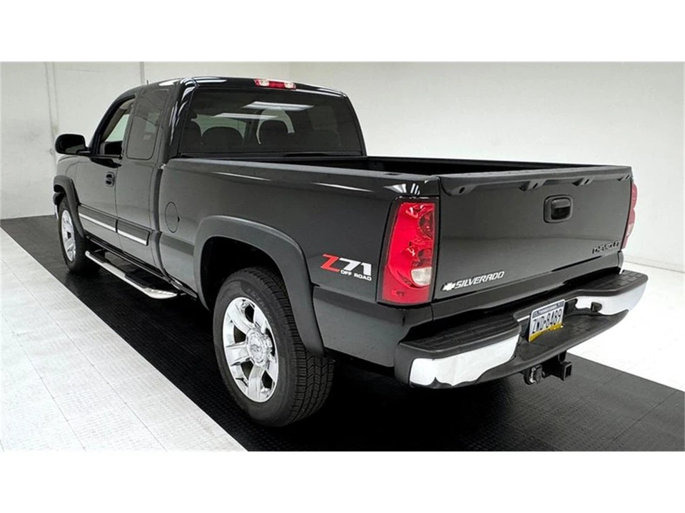 2005 Chevrolet Silverado 1st Gen - Image 3 of 31