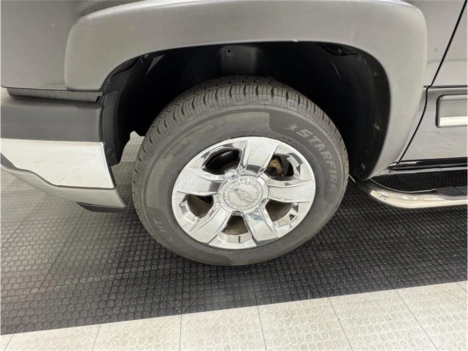 2005 Chevrolet Silverado 1st Gen - Image 11 of 31