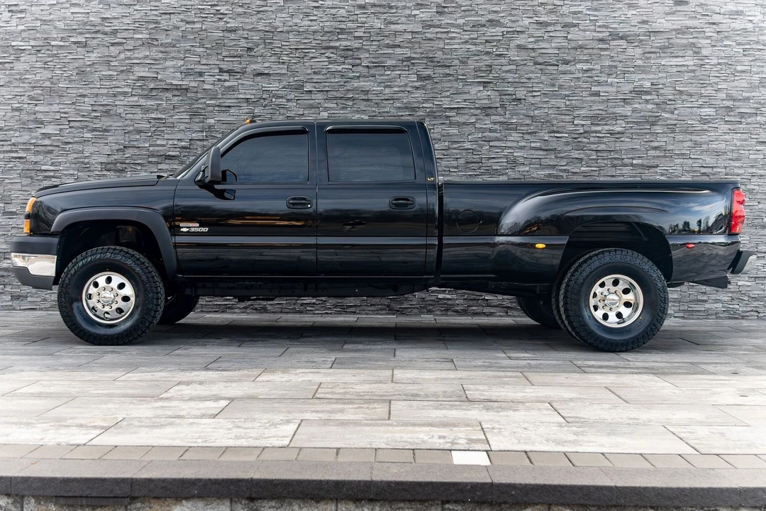 2005 Chevrolet Silverado Heavy Duty 1st Gen - Image 16 of 21