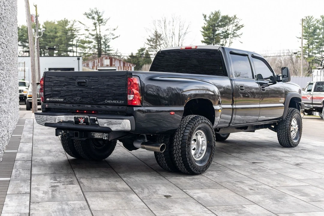 2005 Chevrolet Silverado Heavy Duty 1st Gen - Image 14 of 21