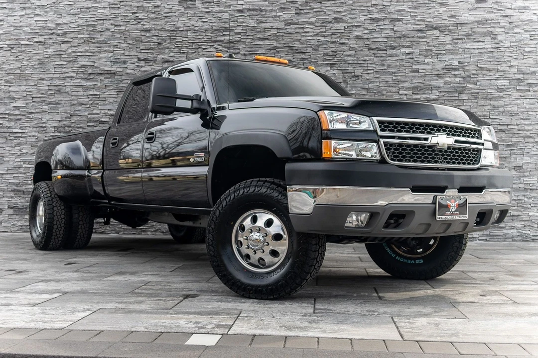 2005 Chevrolet Silverado Heavy Duty 1st Gen - Image 5 of 21