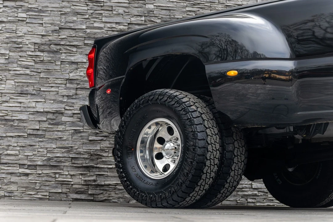 2005 Chevrolet Silverado Heavy Duty 1st Gen - Image 6 of 21