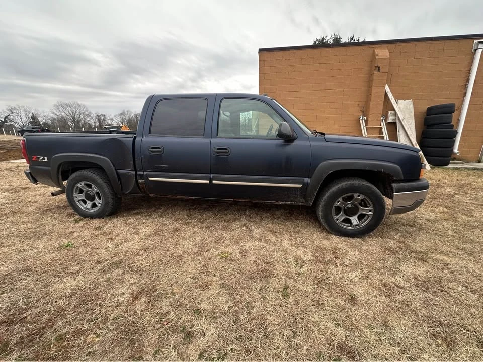 2005 Chevrolet Silverado 1st Gen - Image 2 of 14