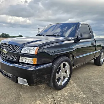 2005 Chevrolet Silverado (Classic) 1500 Regular Cab LS Pickup 2D 6 1/2 ft