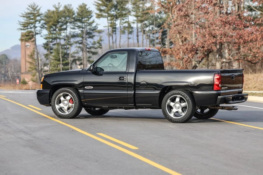 2005 Chevrolet Silverado 1st Gen - Image 4 of 31
