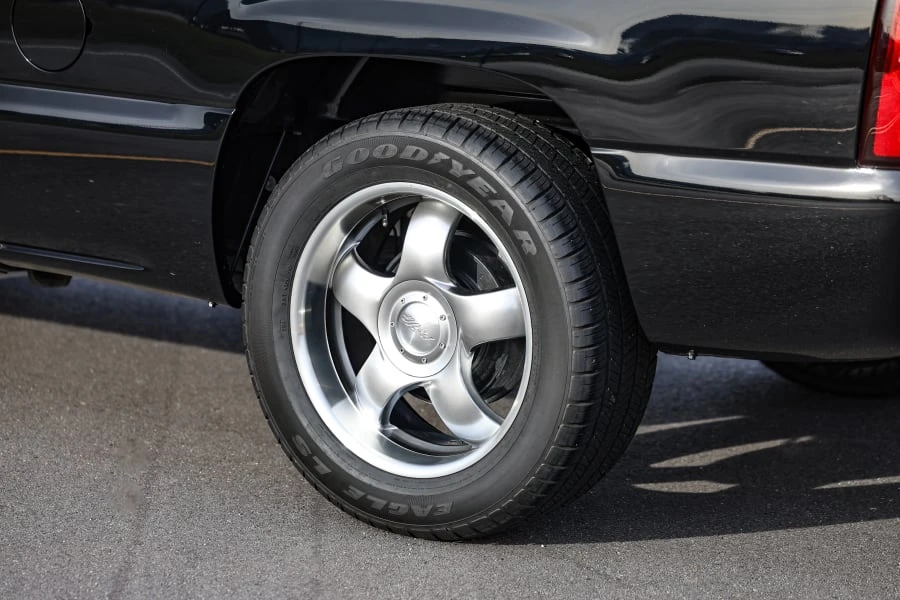 2005 Chevrolet Silverado 1st Gen - Image 14 of 31