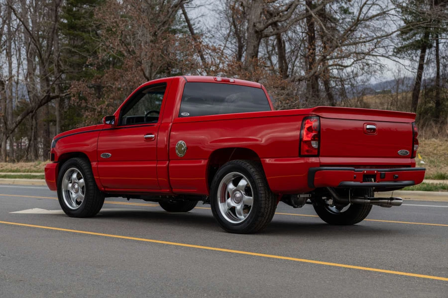 2005 Chevrolet Silverado 1st Gen - Image 3 of 31