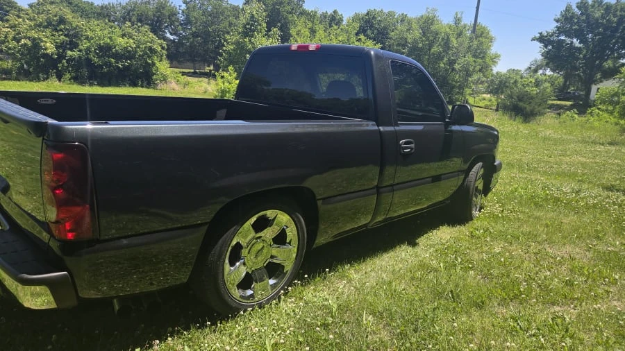 2005 Chevrolet Silverado 1st Gen - Image 2 of 5