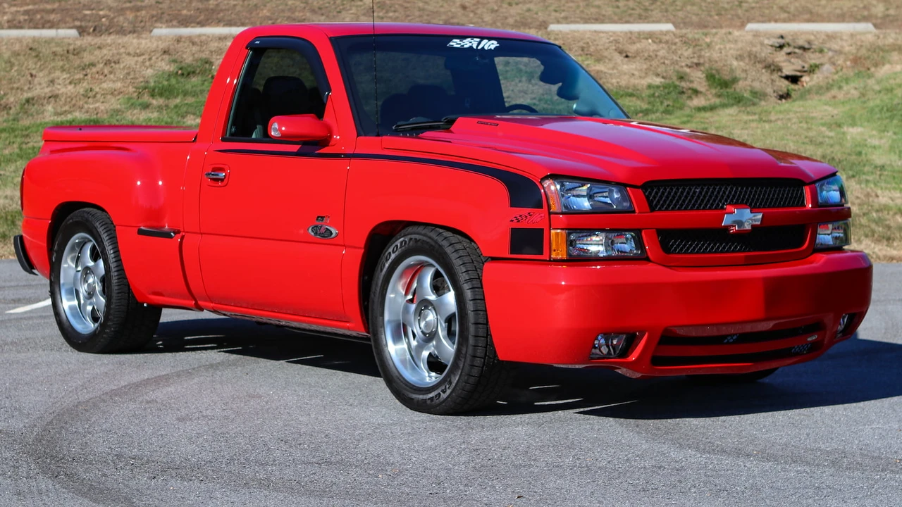 2005 Chevrolet Silverado 1st Gen - Image 2 of 31