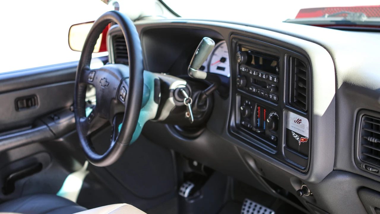 2005 Chevrolet Silverado 1st Gen - Image 16 of 31