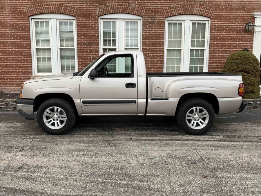 2005 Chevrolet Silverado 1st Gen - Image 2 of 7