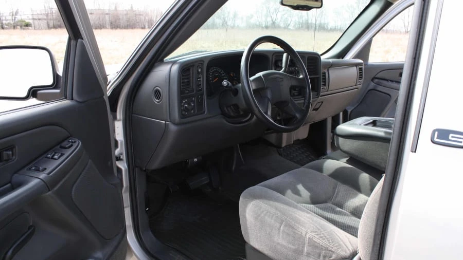 2005 Chevrolet Silverado 1st Gen - Image 4 of 17