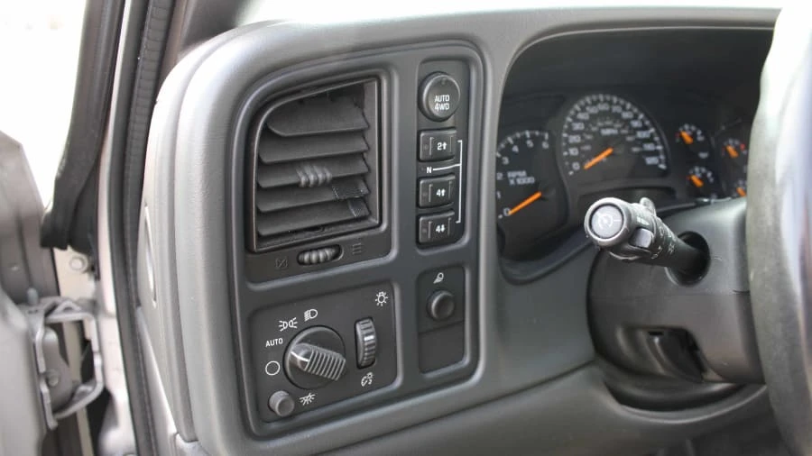 2005 Chevrolet Silverado 1st Gen - Image 5 of 17
