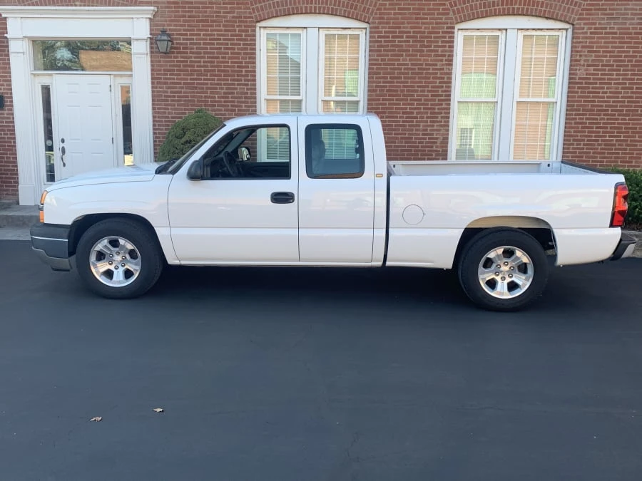 2005 Chevrolet Silverado 1st Gen - Image 2 of 9