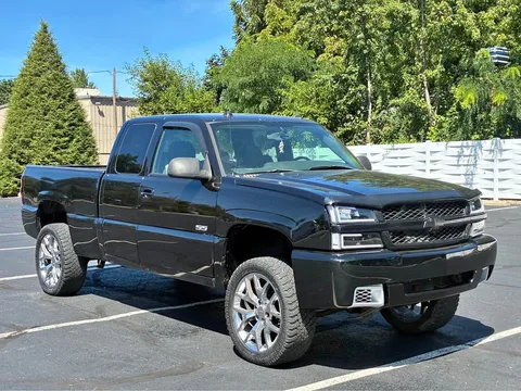 2005 Chevrolet Silverado SS AWD