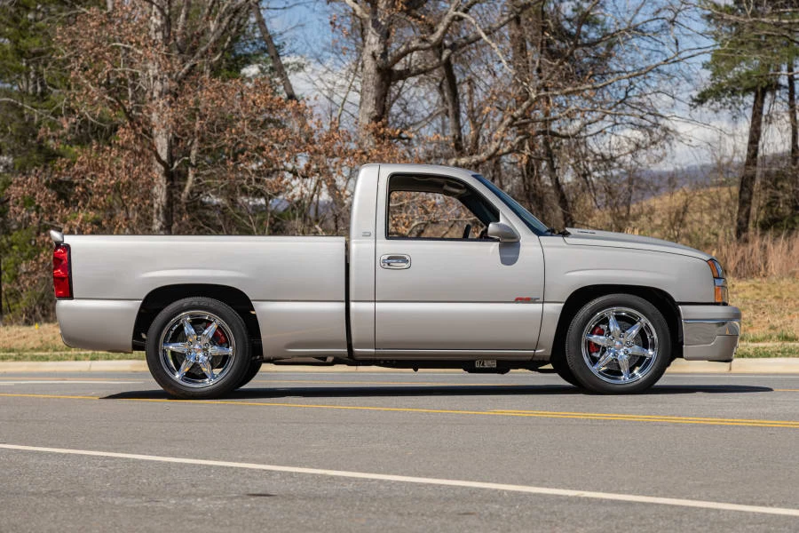 2005 Chevrolet Silverado 1st Gen - Image 2 of 31