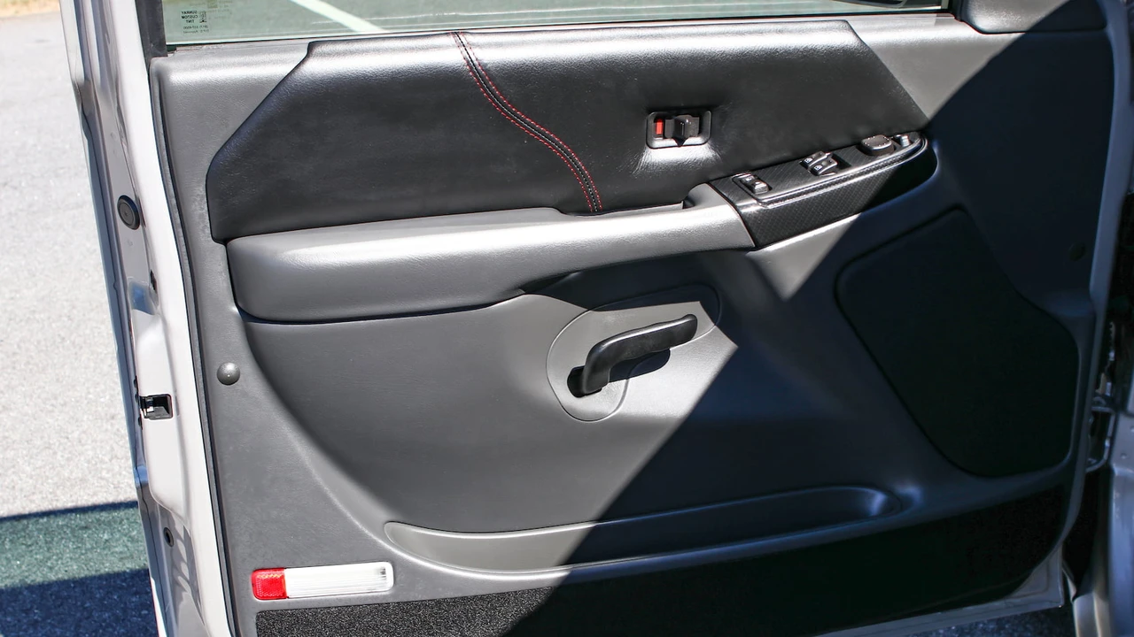 2005 Chevrolet Silverado 1st Gen - Image 13 of 31