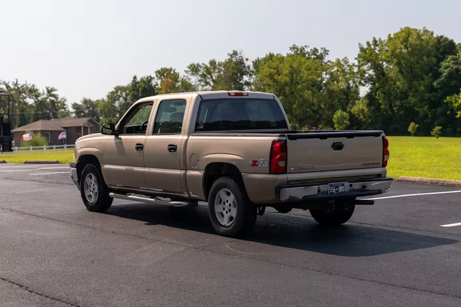 2005 Chevrolet Silverado 1st Gen - Image 15 of 30
