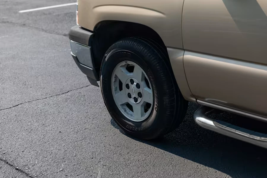2005 Chevrolet Silverado 1st Gen - Image 16 of 30