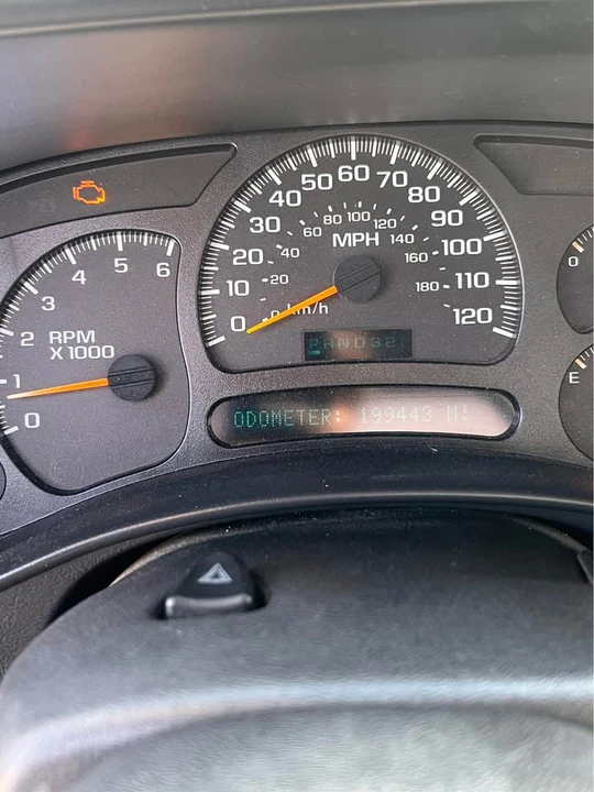 2005 Chevrolet Silverado 1st Gen - Image 9 of 10