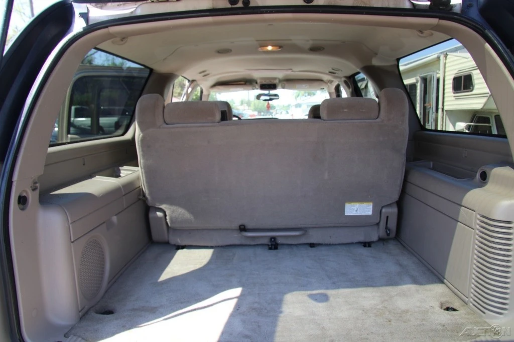 2005 Chevrolet Suburban 9th Gen - Image 21 of 21