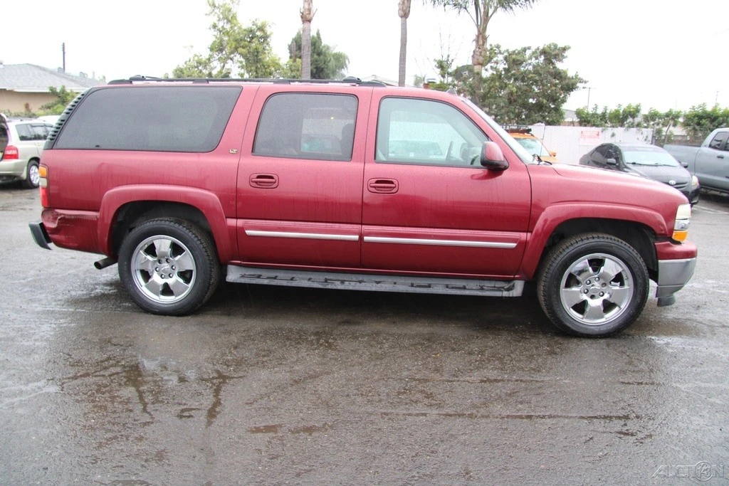 2005 Chevrolet Suburban 9th Gen - Image 7 of 21
