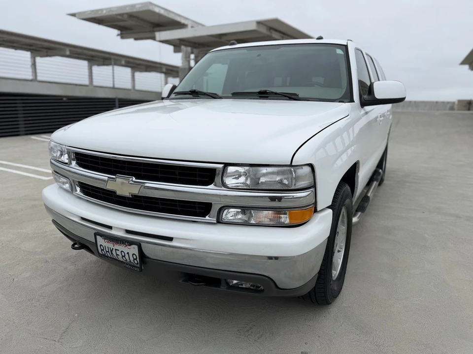 2005 Chevrolet Suburban 9th Gen - Image 5 of 31