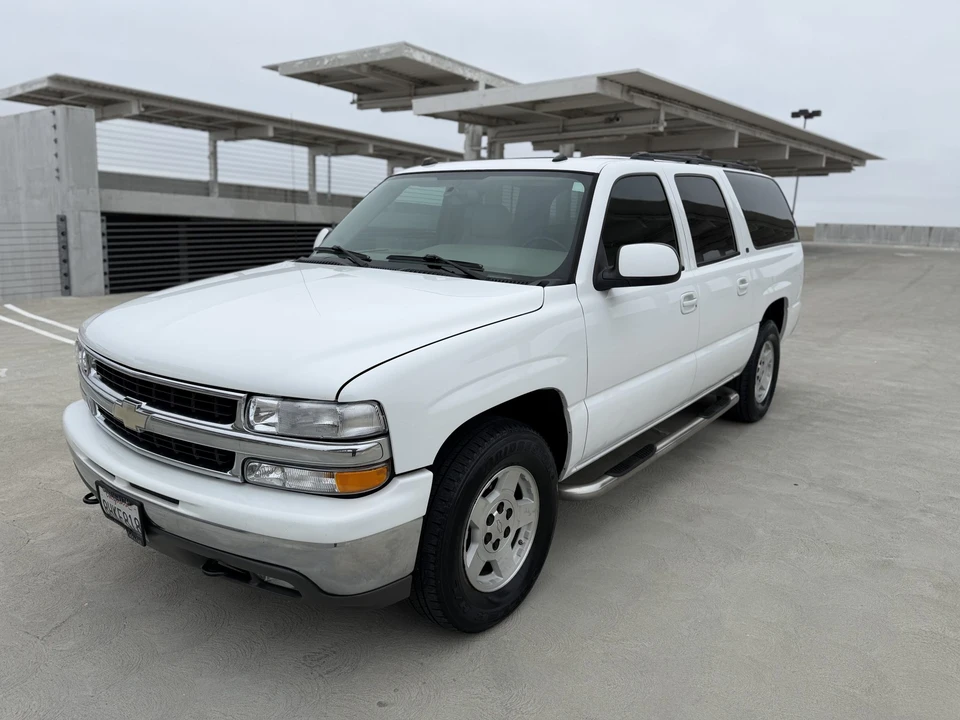 2005 Chevrolet Suburban 9th Gen - Image 7 of 31