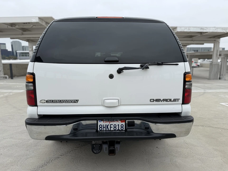 2005 Chevrolet Suburban 9th Gen - Image 24 of 31