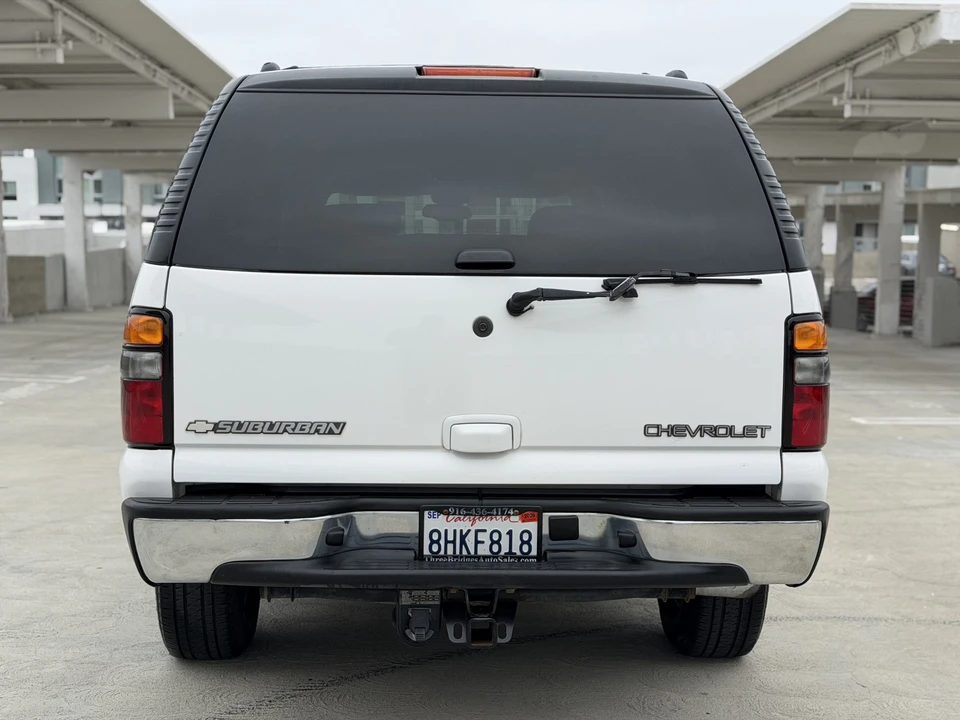 2005 Chevrolet Suburban 9th Gen - Image 25 of 31