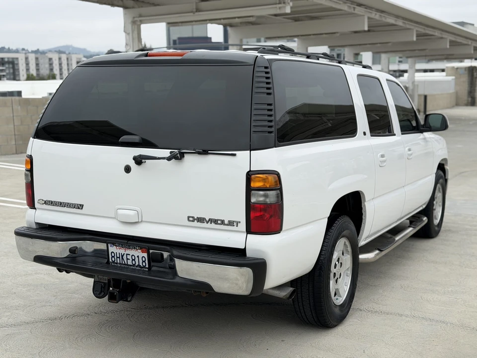 2005 Chevrolet Suburban 9th Gen - Image 31 of 31