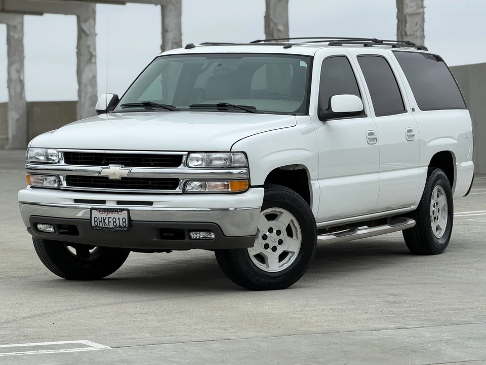 2005 Chevrolet Suburban 9th Gen - Image 6 of 31