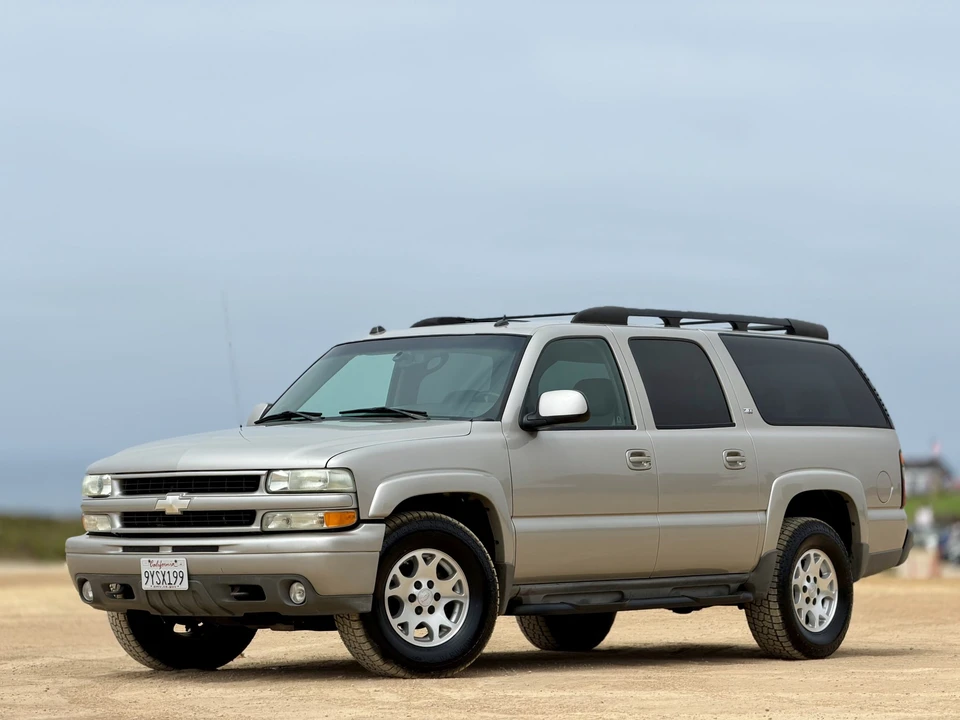 2005 Chevrolet Suburban 9th Gen - Image 4 of 31