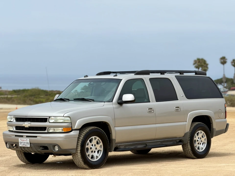 2005 Chevrolet Suburban 9th Gen - Image 7 of 31