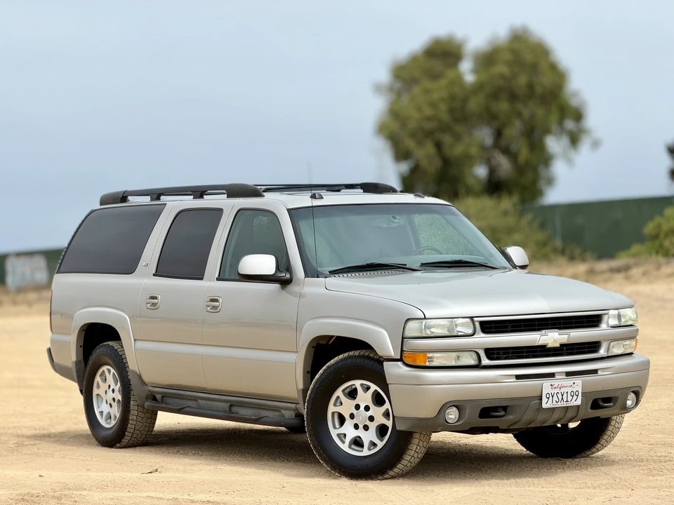 2005 Chevrolet Suburban 9th Gen - Image 24 of 31